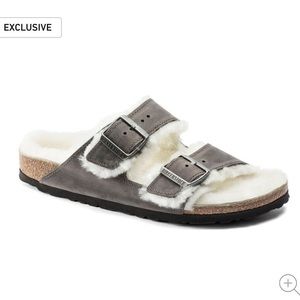 Brand New. Never Worn. Arizona Shearling stone coin Birkenstock sandals.